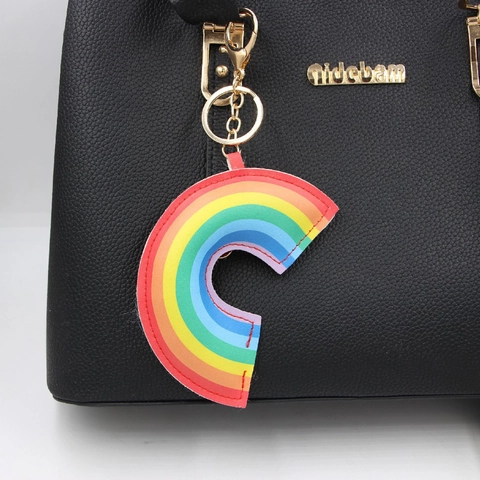 Creativo Portachiavi in Pelle Arcobaleno Multicolore per Donna Ciondolo per Borsa Colorato Anello in Lega Decorazione Cucita Accessorio Moda