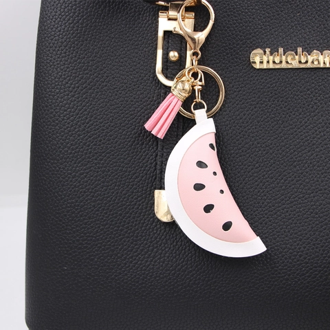 Künstliches Leder Schlüsselanhänger Fruchtform Wassermelone Erdbeere Hase Taschenanhänger Mit Quaste Gold Hummerverschluss Für Damen Mädchen