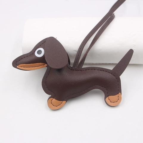 Cute Dachshund Dog PU Leather Keychain Patchwork Animal Bag Pendant For Keys Hand-Stitched Leather Sausage Dog Charm For Women Gift