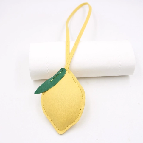 Ciondolo per Borsa in Pelle Artificiale a Forma di Limone Dolce e Fresco Simpatico Ciondolo Portachiavi Giallo Verde per Borsa