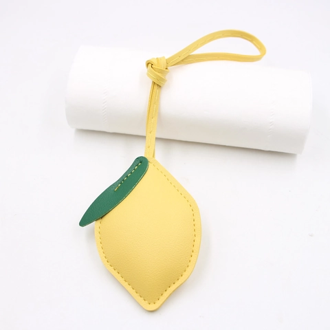 Ciondolo per Borsa in Pelle Artificiale a Forma di Limone Dolce e Fresco Simpatico Ciondolo Portachiavi Giallo Verde per Borsa