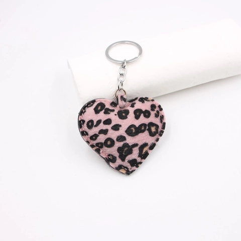 Llavero de Tela con Forma de Corazón y Estampado de Leopardo Adorno para Bolso Colgante de Cuero Sintético Felpa Accesorio de Ropa para Mujer