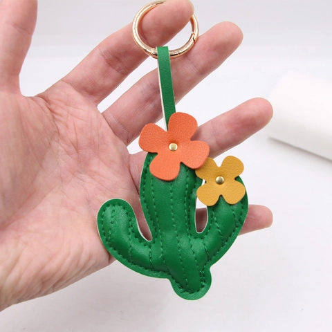 Creativo Portachiavi in Pelle Artificiale a Forma di Cactus Anello in Metallo Dorato Ciondolo per Borsa Pianta per Donna Ragazza