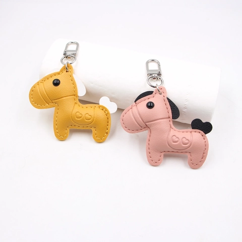 Porte-clés en Cuir Petit Cheval Exquis Charme de Sac Pour Femmes Pendentif Animal Mignon Porte-clés en Cuir Artificiel Accessoires