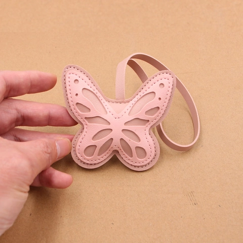Portachiavi in Pelle a Forma di Farfalla Traforata Pendaglio per Borsa Ciondolo Animale in Pelle PU per Borsa Accessorio per Bagagli Regalo Donna