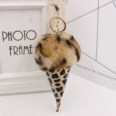 Portachiavi con Pompon a Forma di Gelato con Stampa Leopardata Pendente per Borsa in Ecopelle Accessorio in Pelle con Chiusura a Moschettone