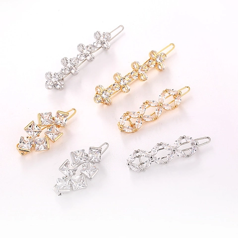 Elegante Fermaglio per Capelli a Quadrifoglio in Lega di Zirconia Fermaglio Laterale Geometrico in Strass Placcato Oro Argento Gioielli