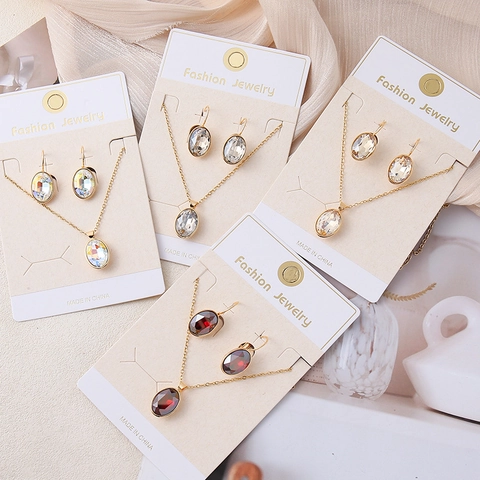 Exotisches Vintage Legierung Synthetik Kristall Halskette Ohrringe Schmuckset Wassertropfen Rund Oval Geometrisches Set Für Damen