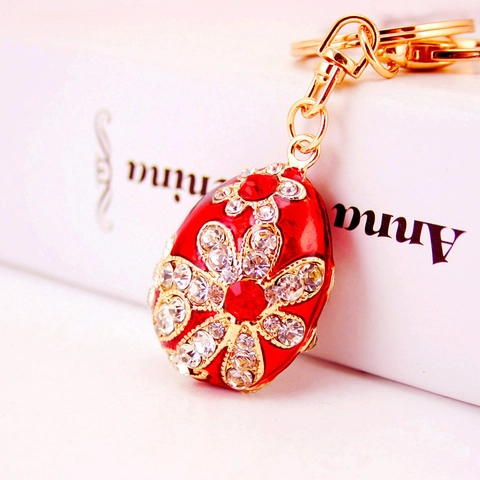 Vintage Enamel Egg Keychain For Women Luxury Rhinestone Floral Easter Egg Metal Keyring Purse Bag Charm Decorative Jewelry Gift
