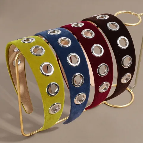 Diadema Ancha de Terciopelo Punk Con Ojales Metálicos Diseño Hueco Color Sólido Accesorios para el Cabello Mujer