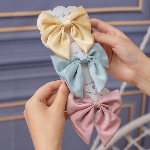 Fashion Chiffon Satin Large Bow Hair Clip For Women Sweet Elegant Oversized Solid Color Duckbill Clip Hair Accessories