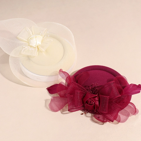 Fermaglio per Capelli Fascinator Vintage con Rete Piume e Rosa Elegante Fiore in Raso Copricapo da Sposa Festa Donna