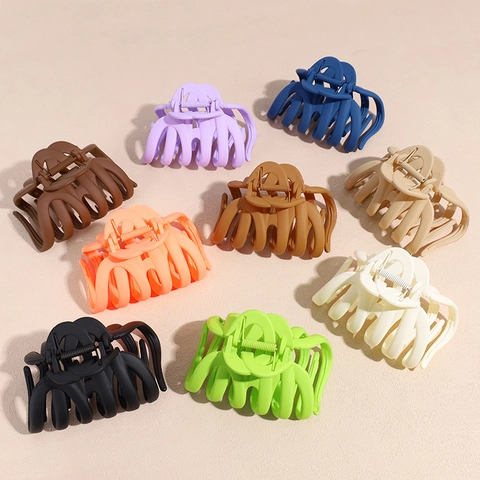 Large Matte Plastic Hair Claw Clips For Women Colorful Shark Clips Non-Slip Ponytail Hairpin For Thick Hair Styling Accessories