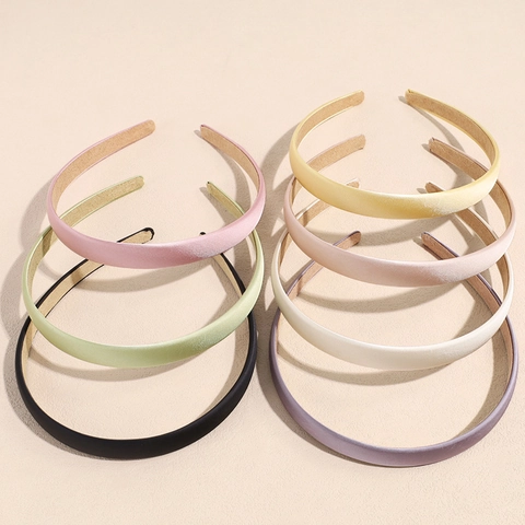 Elegante Cerchietto in Satin Sottile per Donna Tinta Unita Color Crema Minimalista Stile Coreano Accessori per Capelli Quotidiani