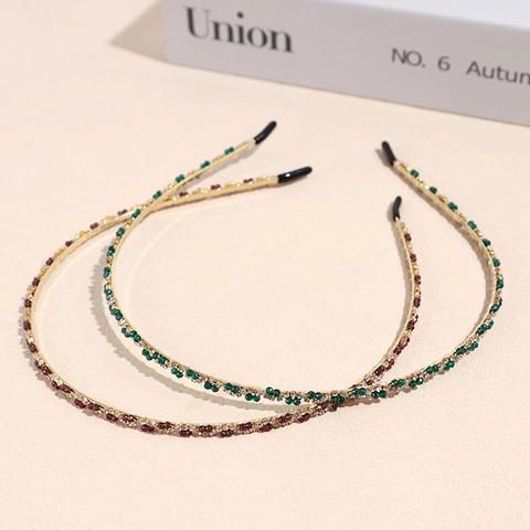 Elegante Cerchietto in Lega con Strass Accessorio per Capelli Sottile Coreano Minimalista Telaio Oro Rosso Verde Strass per Donna