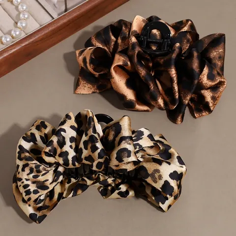 Pinza per Capelli Grande in Raso Plissettato con Stampa Leopardata Vintage per Donna Accessorio per Capelli a Pois