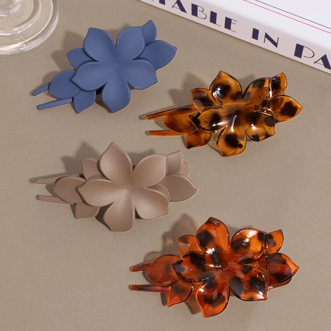 Elegante Matte Harz Blumen Haarspangen Für Damen Vintage Leopardenmuster Schnabelclips Modische Florale Haaraccessoires