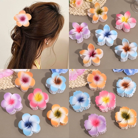 Pince à Cheveux Fleur de Plumeria Dégradé Mat Style Vacances Plage Hawaïenne PVC Grande Pince Antidérapante pour Femmes