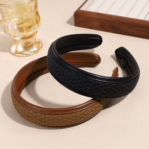 Diadema Vintage de Cuero Sintético Trenzado para Mujer Diseño Ancho Retro Moda Minimalista Accesorio para Cabello