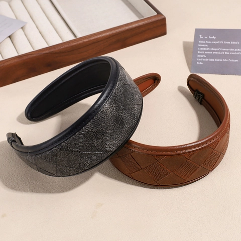 Breites PU Leder Haarband Retro Rautengitter Muster Rutschfestes Kopfband Für Damen Mode Haarschmuck Handgefertigtes Haarband