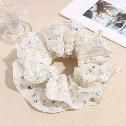 Korean Style Floral Fabric Large Scrunchie With Lace Trim Sweet Elegant Oversized Hair Tie For Women Everyday Hair Rope