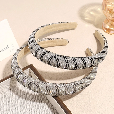 Luxury Full Rhinestone Pave Wide Headband For Women Sparkly Spiral Pattern Non-Slip Hair Hoop Fashion Accessories Daily Party