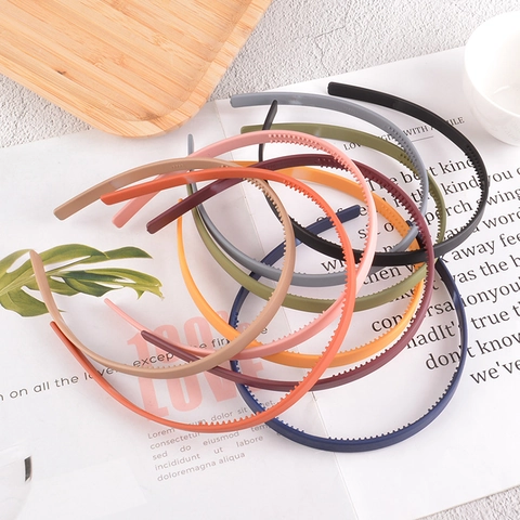 Diadema Minimalista de Acrílico Mate Con Dientes Antideslizantes Color Sólido Estilo Coreano Accesorios para el Cabello Mujer