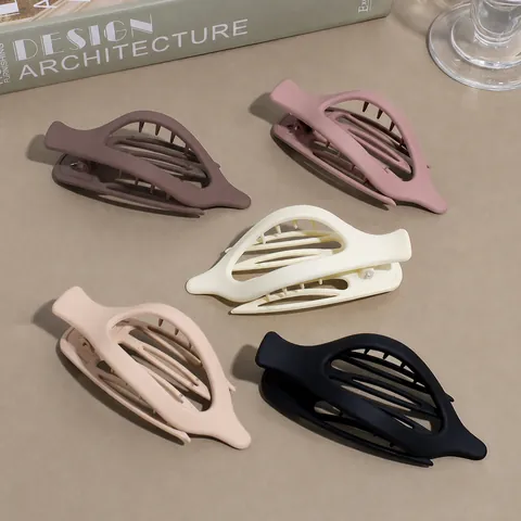 Simple Solid Color Matte Hair Claw Clip Oval Leaf Shaped Non-Slip Shark Clip Large Plastic Hair Accessories For Women