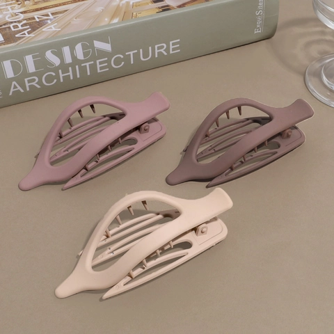 Simple Solid Color Matte Hair Claw Clip Oval Leaf Shaped Non-Slip Shark Clip Large Plastic Hair Accessories For Women