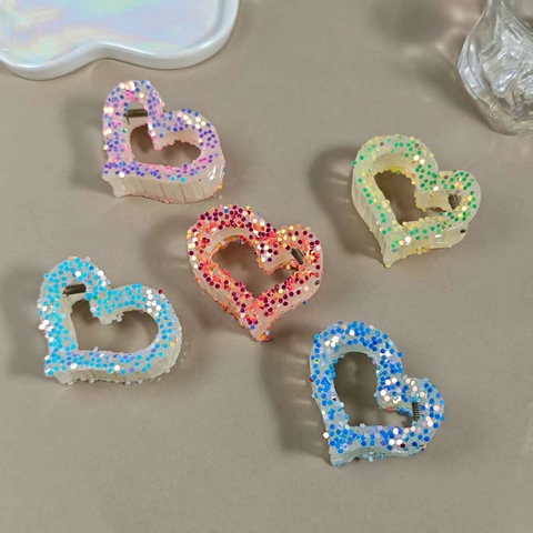 Fashion Glitter Sequin Heart Hair Claw Clips Set For Women Hollow Out Large Shark Clip Elegant Hair Styling Accessories