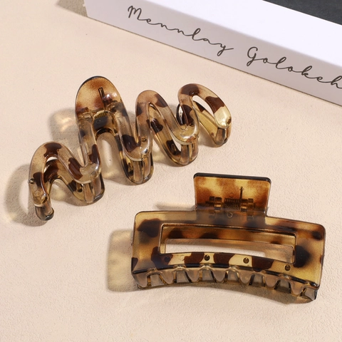 Large Tortoiseshell Hair Claw Clips For Women Leopard Print Resin Geometric Square Triangle Wave Flower Hair Catch Hairpin