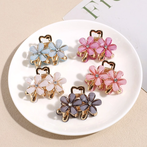 Mini Camellia Flower Hair Claw Clip For Women Stainless Steel Resin Rhinestone Small Hair Grip Elegant Hair Accessories