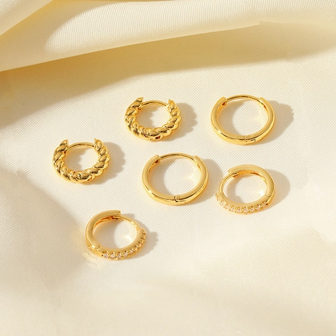 Juego de Pendientes de Aro de Cobre Dorado para Mujer Cuerda Trenzada Simple Hebillas de Oreja de Strass Accesorio de Joyería