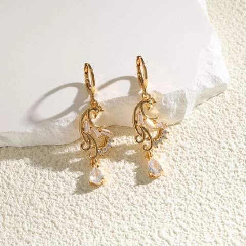 Luxurious Copper Peacock Phoenix Drop Earrings For Women Gold Plated Zirconia Water Drop Inlaid Vintage Long Earring Jewelry