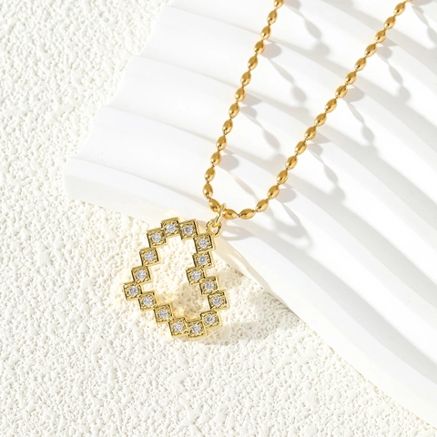 Collana Con Pendente a Cuore Pixel in Acciaio Inossidabile da Donna Placcata Oro Intarsiata con Strass Gioielli