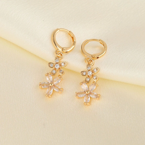 Elegant Copper Flower Drop Earrings For Women Gold Plated Zirconia Inlaid Floral Dangle Earrings Fashion Jewelry Accessories