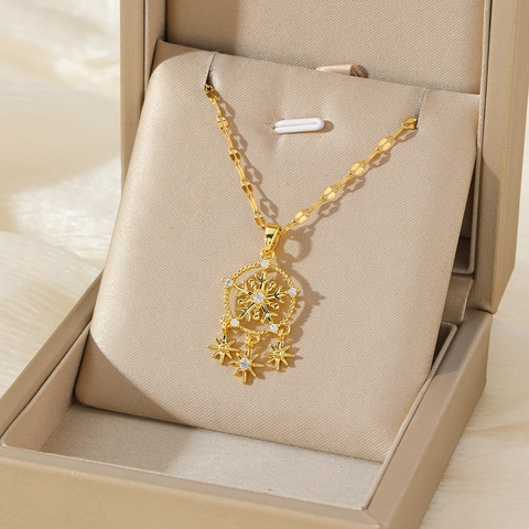Stainless Steel Snowflake Dreamcatcher Pendant Necklace For Women Gold Plated Star Charm Rhinestone Clavicle Chain