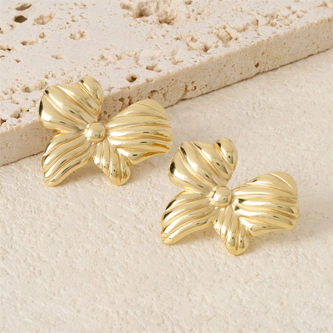 Boucles d'Oreilles Clous Nœud Papillon en Acier Inoxydable Plaqué Or 18K Luxe Léger Français Pour Femme Texture Plissée