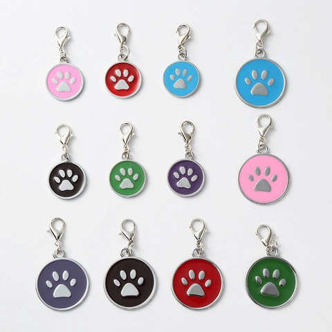 Medaglietta Identificativa per Animali in Lega Rotonda Minimalista con Design a Zampa Pendente per Collare Cani Gatti