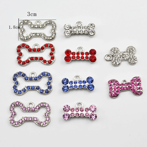 Medaglietta Identificativa per Animali a Forma di Osso Intarsiata di Strass Ciondolo in Lega per Decorazione Collare Cani Gatti
