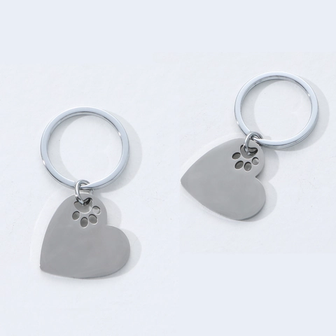 Zinc Alloy Heart Shaped Keychain With Hollow Paw Print Polished Metal Key Ring For Pet Lovers Silver Tag Accessory Gift