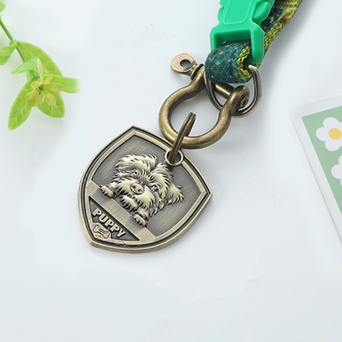 Placa de Identificación para Mascotas en Bronce Antiguo Forma de Escudo Placa de Nombre de Metal Grabada para Collar de Perro y Gato