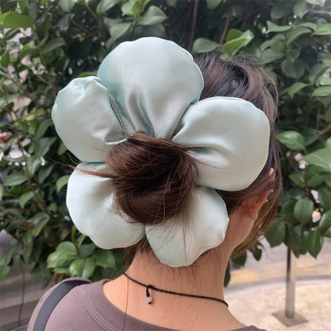 Übergroßes 3D Satin Blumen Haargummi Personalisiertes Übertriebenes Großes Haargummi Für Damen Mode Handgemachte Haarschmuck