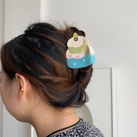 Pince à Cheveux en Acétate en Forme de Gâteau d'Anniversaire Sucré pour Femmes Filles Mignon Nœud Étoile Motif Pince Crabe Accessoire de Fête