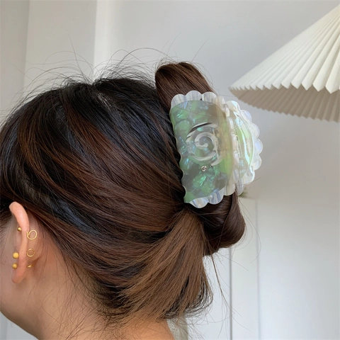 Acetate Scalloped Edge Hair Claw Clip Rhinestone Spiral Pattern Women Retro Shark Clip Elegant Hair Accessory