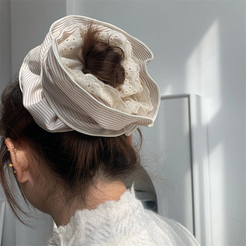 Korean Style Oversized Striped Cotton Scrunchie Elegant Lace Trim Hair Ring Vintage Pastoral Sweet Hair Accessories For Women Daily Decoration