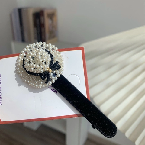Elegante Fermaglio per Capelli da Donna a Forma di Cappello in Perle Artificiali Tessute a Mano Con Fiocco Vintage Base in Velluto