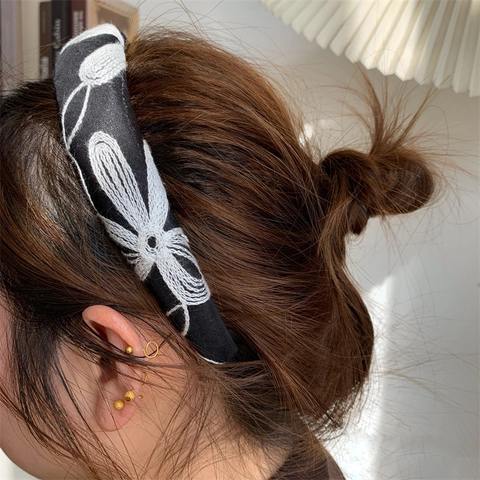 Eleganter Chinesischer Stil Bestickt Stoff Breit Haarband Verdickt Schwamm Kopfband Für Damen Täglich Gesichtswäsche Haarschmuck