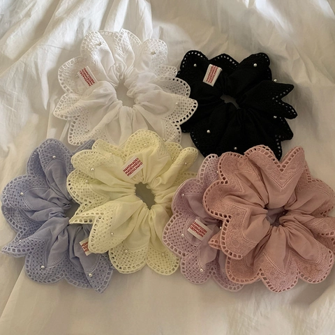 Elastico per Capelli in Pizzo Barocco Vintage con Perle Grande Scrunchie in Tessuto Floreale per Donna Accessori Capelli Estetici Fatti a Mano