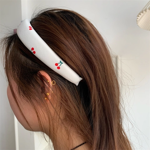 Diadema Acolchada de Patchwork de Cuadros de Cereza de Nuevo Estilo Chino Vintage para Mujer Diadema de Tela Fresca y Dulce Accesorios para el Cabello Hechos a Mano